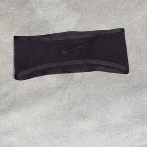 Nike black headband